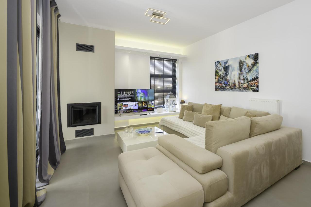 Stylish 2Br Flat With Stunning Views & Prv Parking Appartement Athene Buitenkant foto